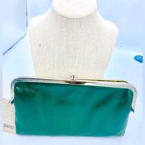 SARA JESSICA PARKER “BITTEN” COLLECTION VINTAGE STYLE WALLET WITH MULTI SECTIONS